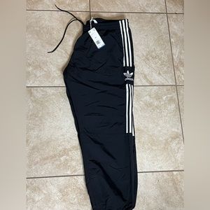 men's windbreaker pants